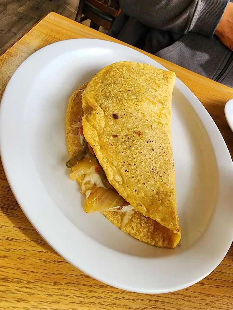 Quesadilla De Flor De Calabaza